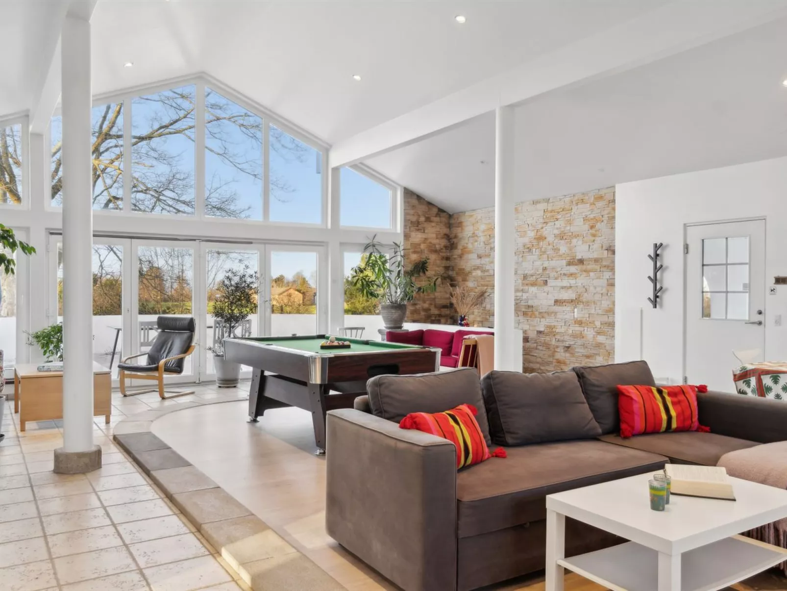 "Mikkeline" - 575m to the fjord-Binnen