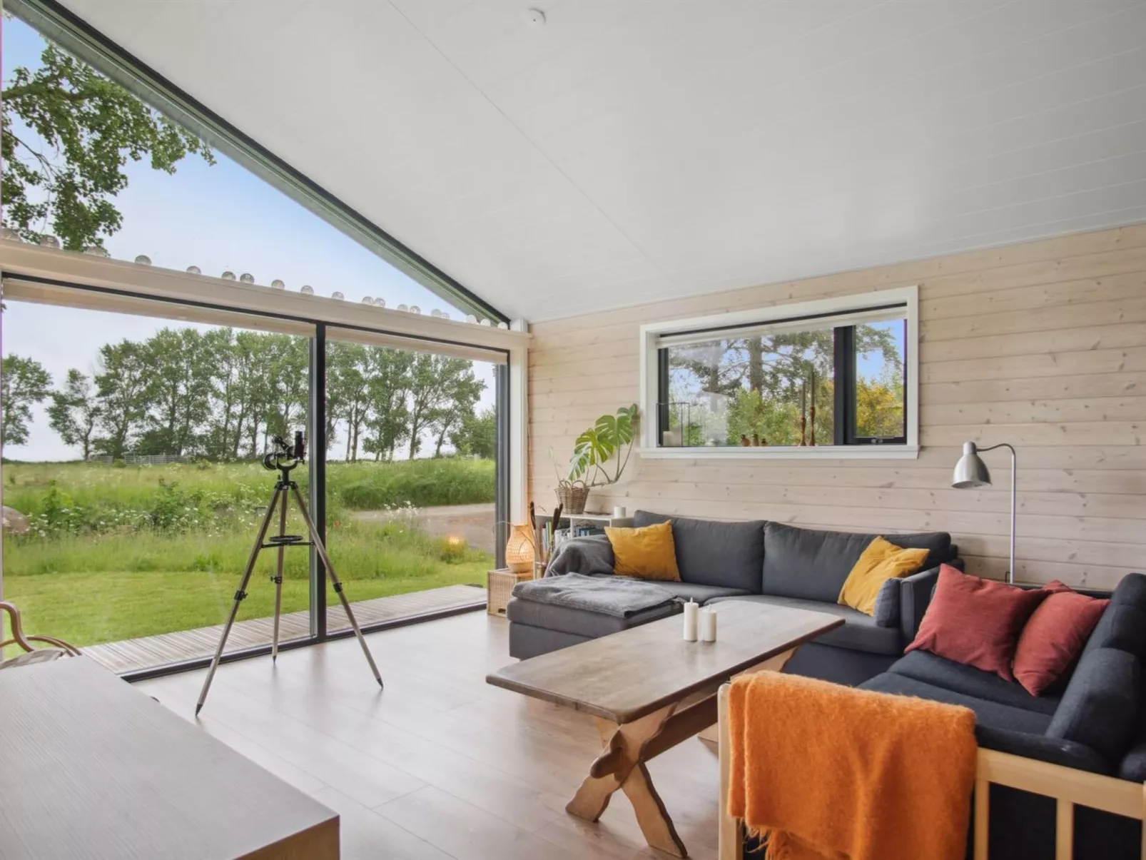 "Huldrik" - 100m from the sea-Binnen