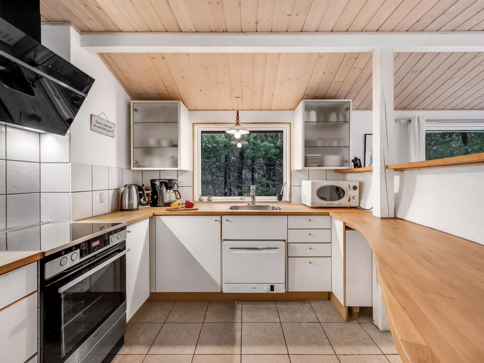 "Hilde" - 350m to the fjord-Binnen