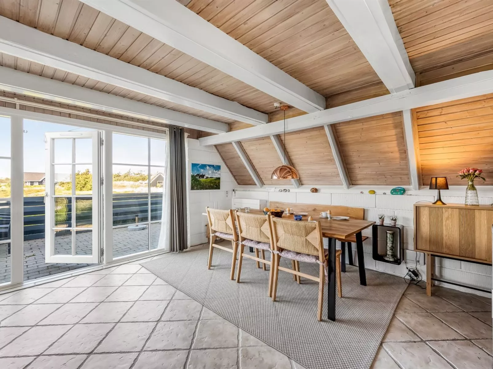 "Arlina" - 600m from the sea-Binnen