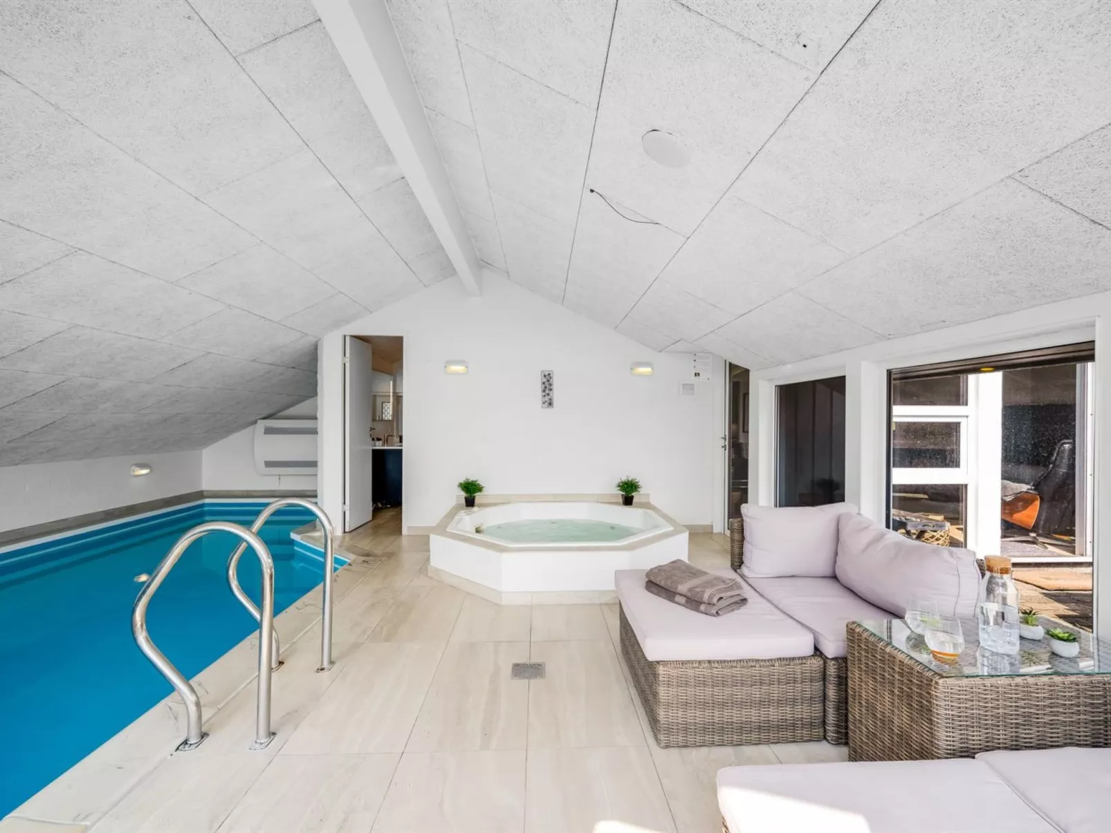 "Emin" - 700m from the sea-Buiten