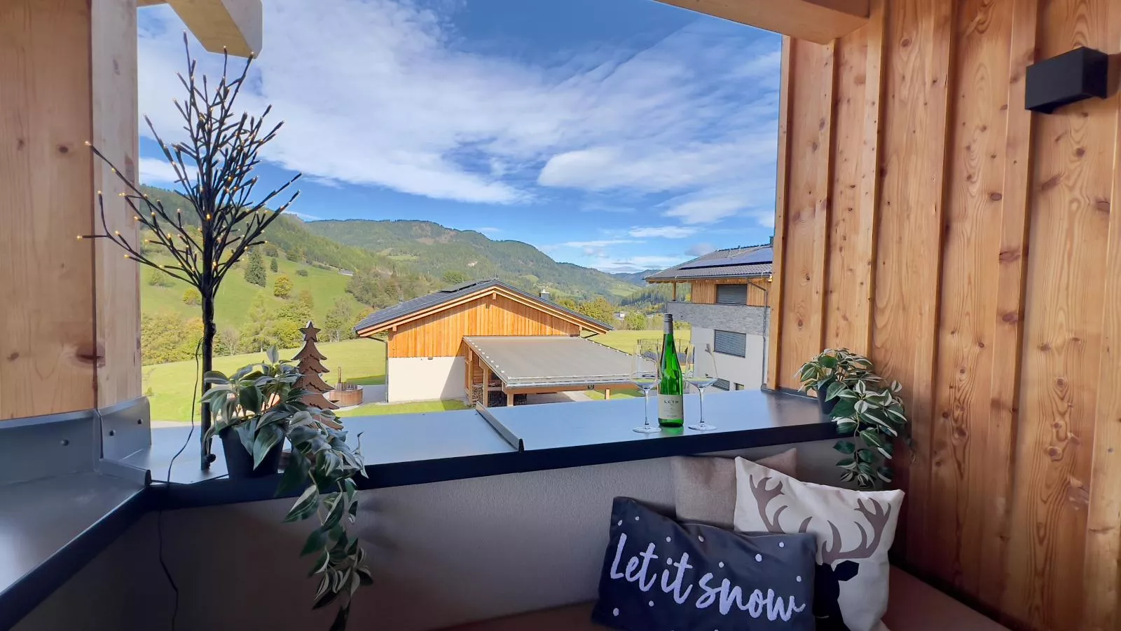 Almchalet Alpenglück-Buitenkant zomer