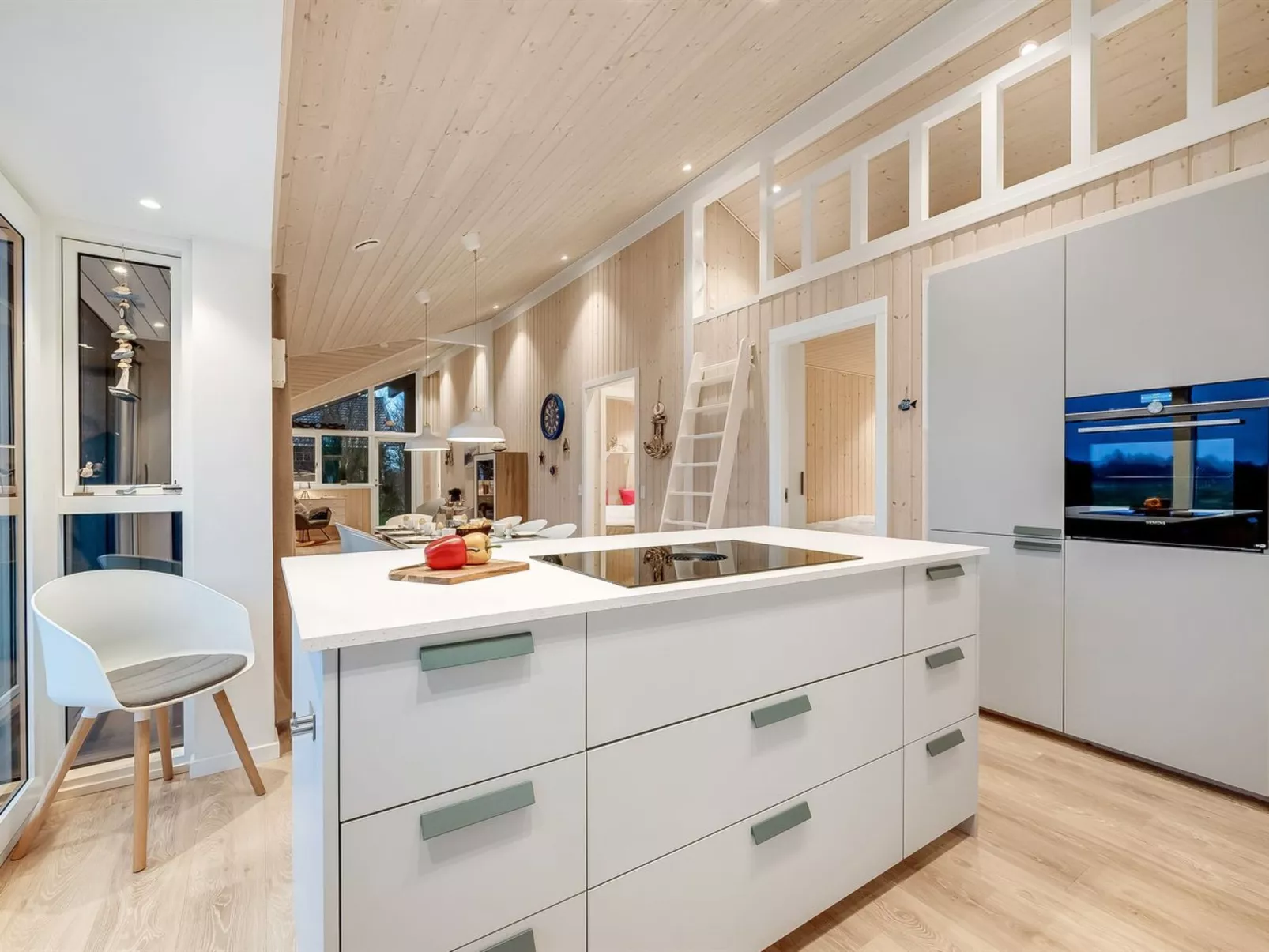 "Corina" - 850m to the fjord-Binnen