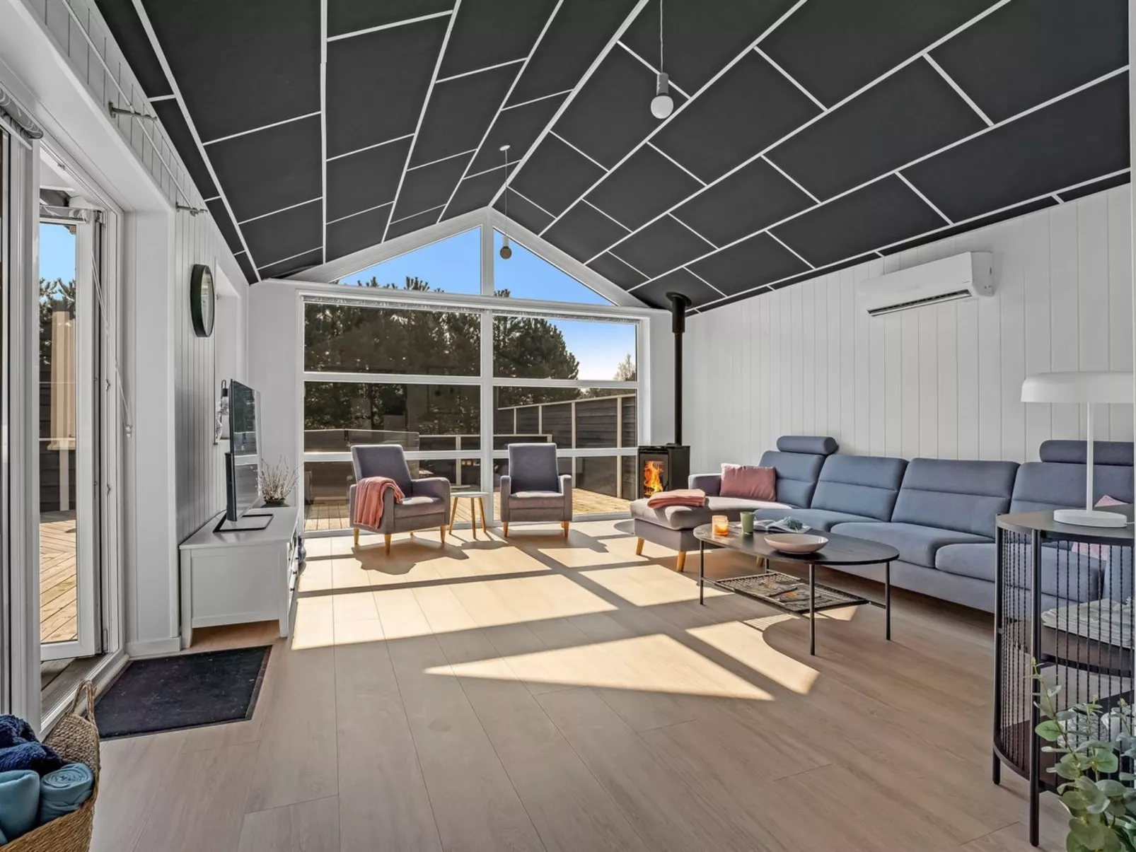 "Amdi" - 1.3km from the sea-Binnen