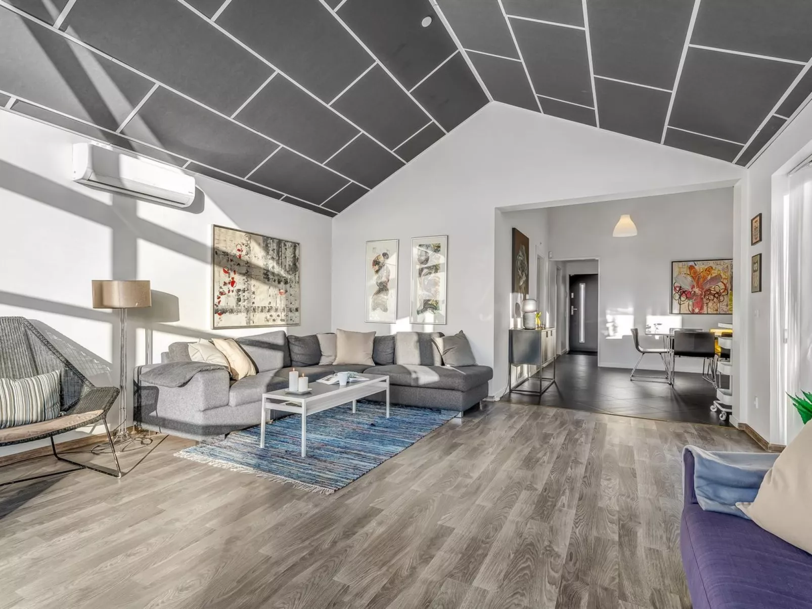 "Danika" - 1.5km from the sea-Binnen