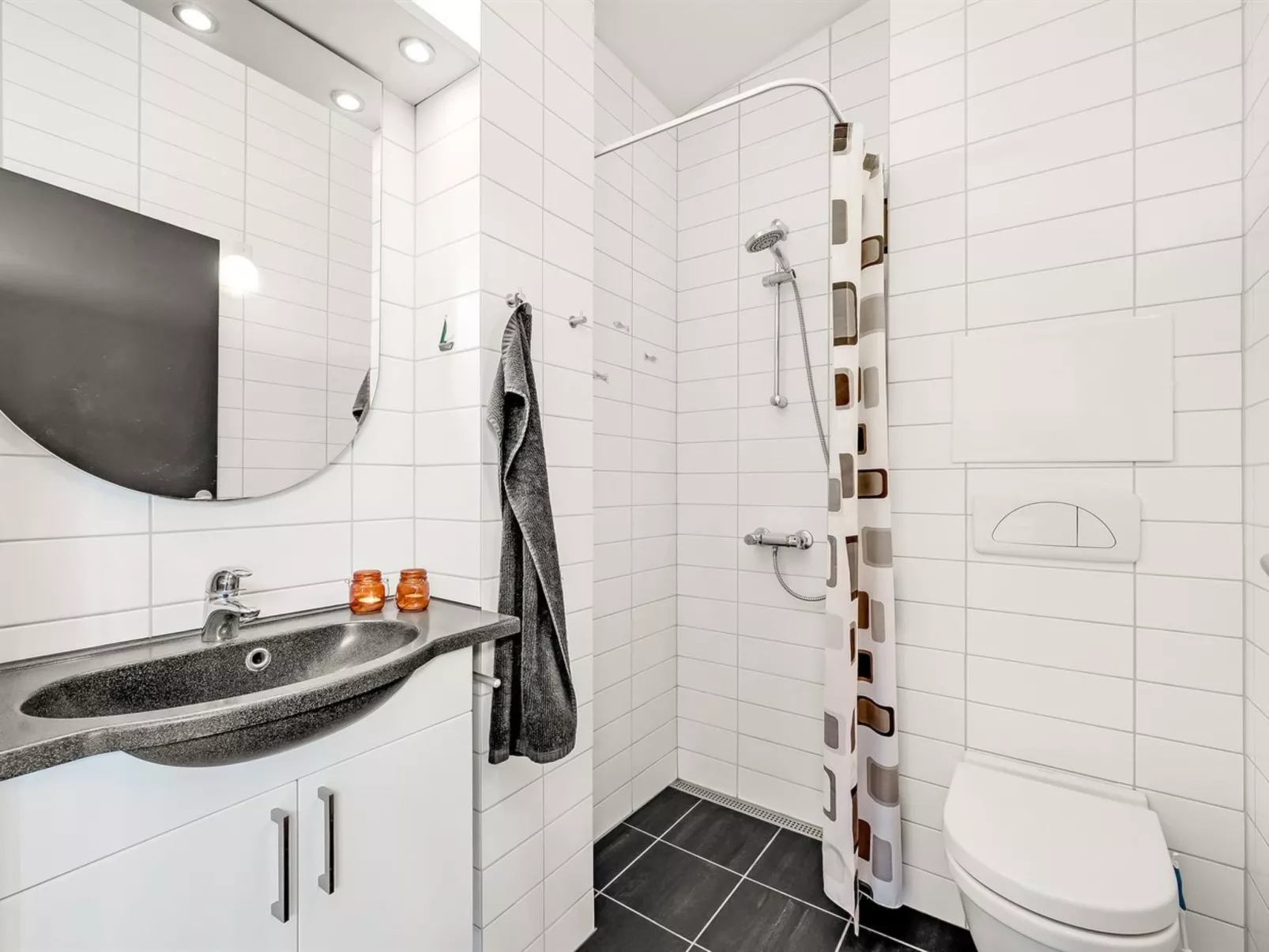 "Gustav" - 100m to the fjord-Binnen