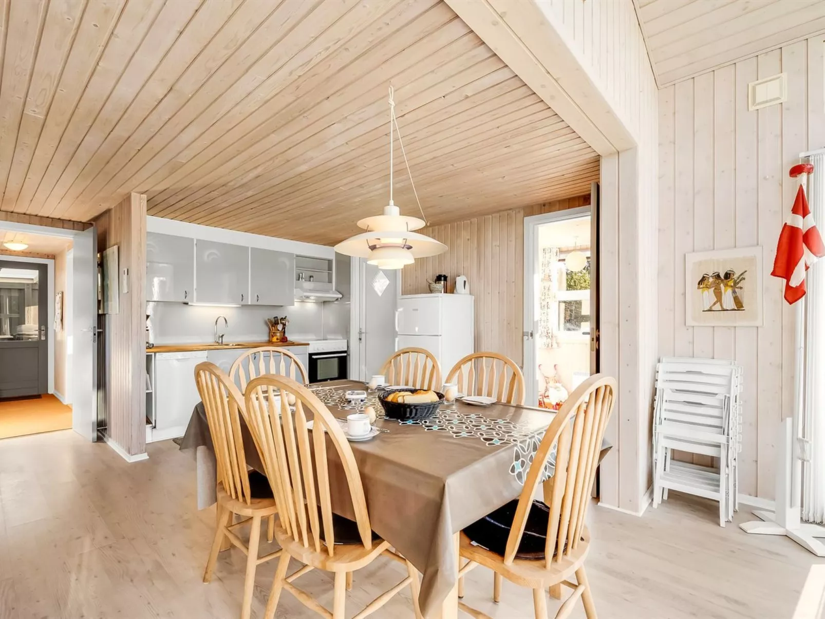 "Elsabet" - 700m to the fjord-Binnen