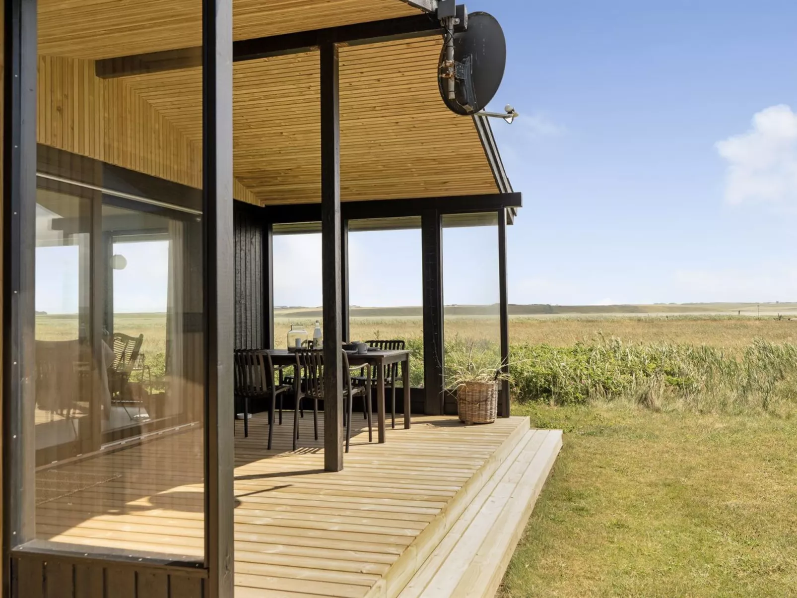 "Waghn" - 250m from the sea-Buiten