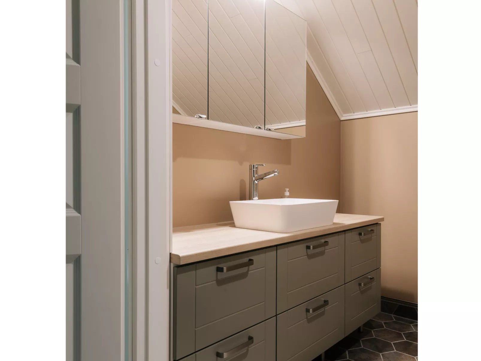 Maalaistalo sipilä-Binnen