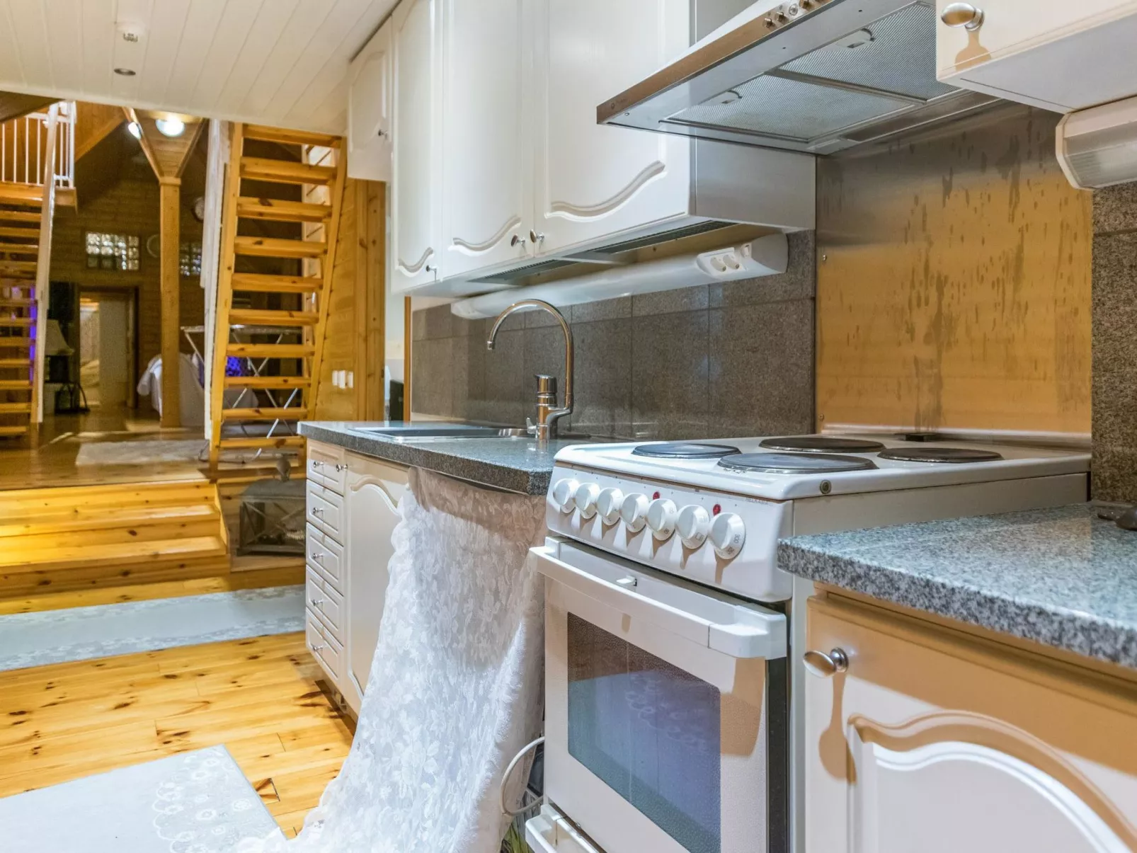 Vilppulan huvila-Binnen