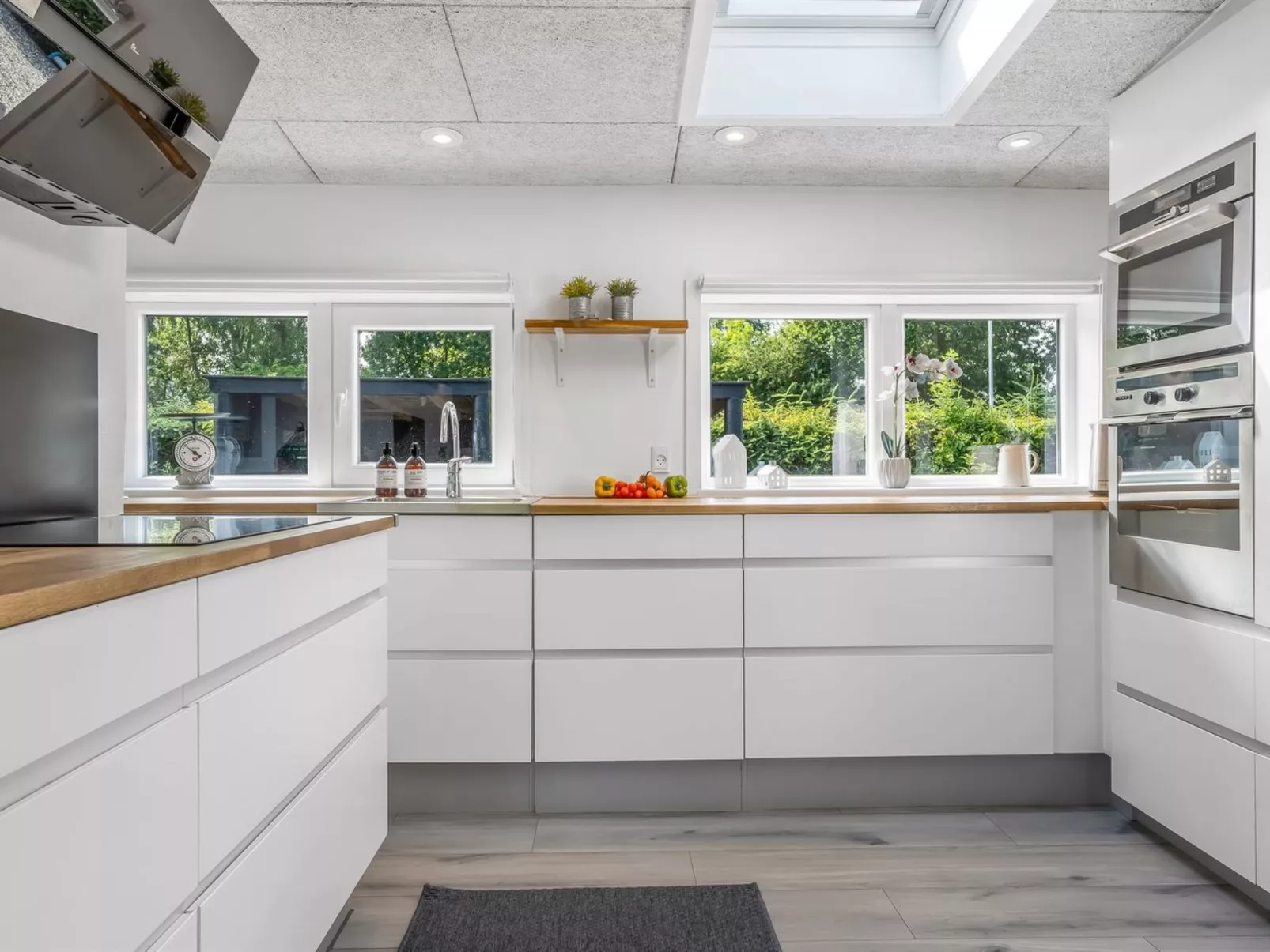 "Elske" -  from the sea-Binnen