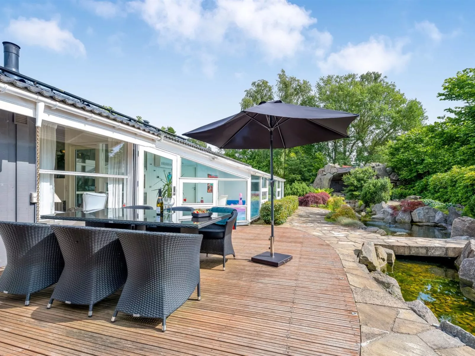 "Ellie" - 700m from the sea-Buiten