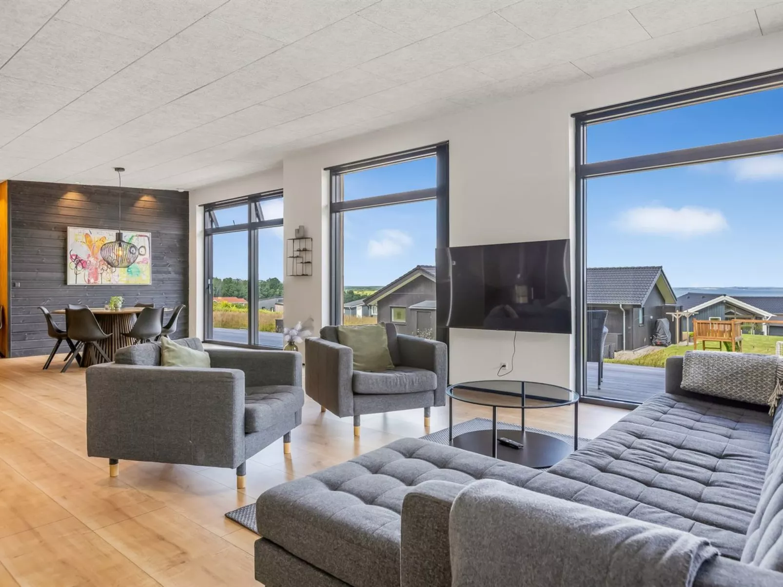 "Heidie" - 600m from the sea-Binnen