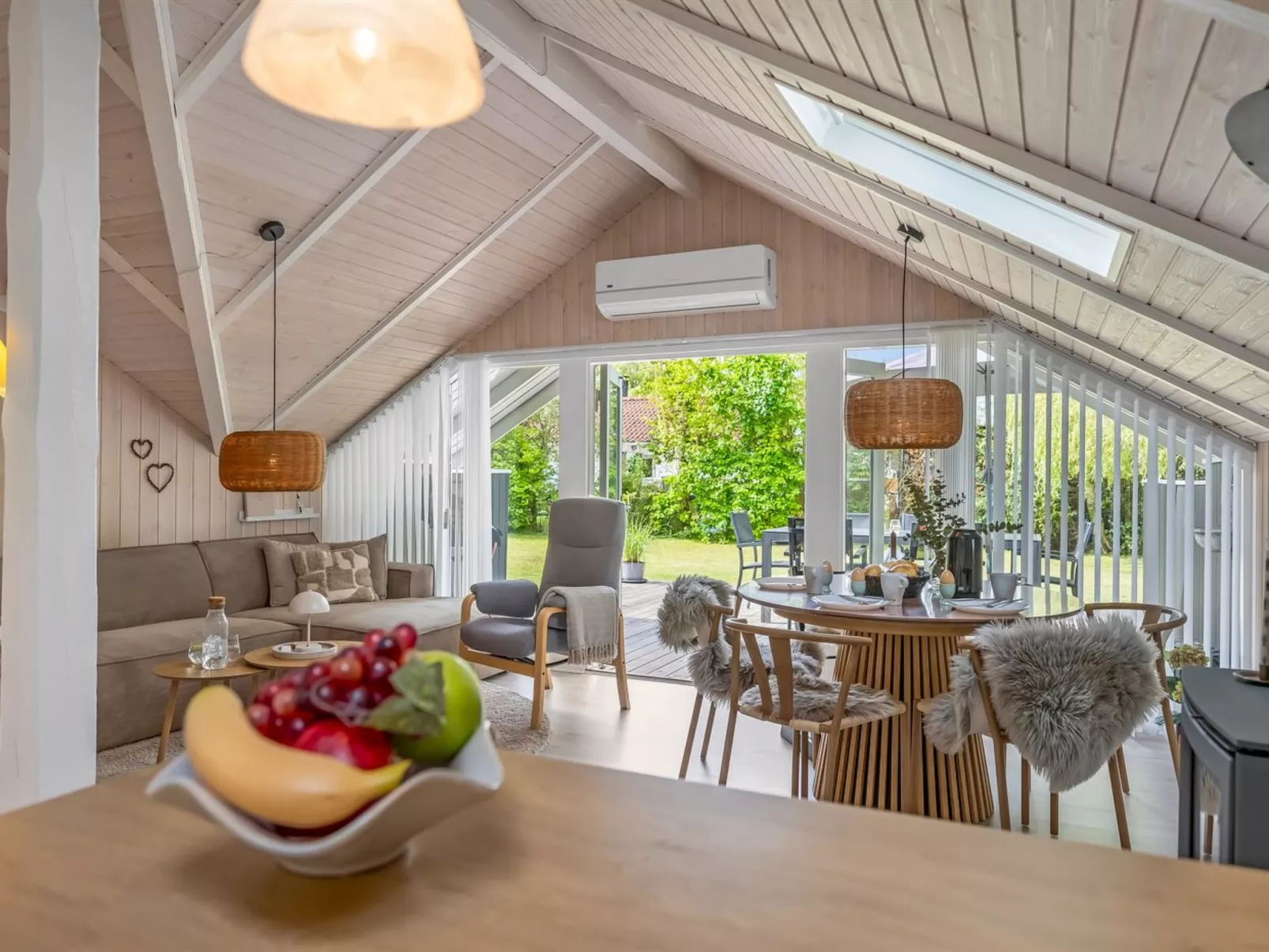 "Tara" - 450m from the sea-Binnen