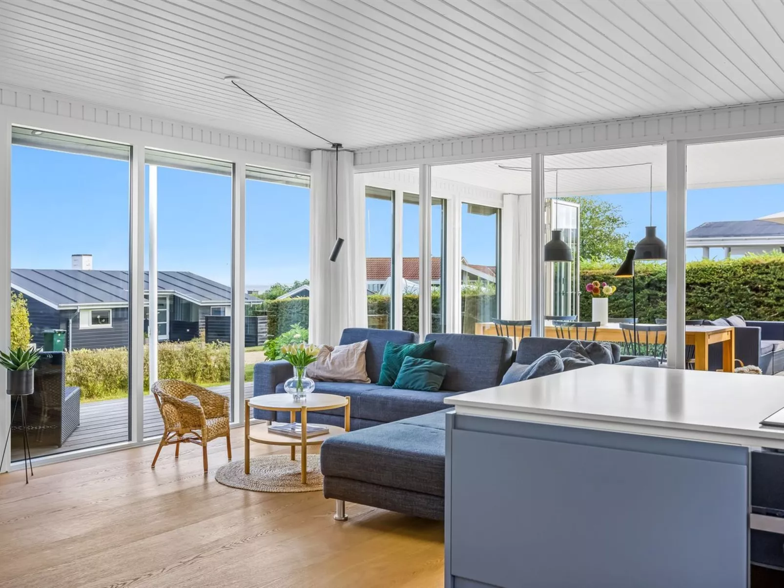 "Hubertina" - 75m from the sea-Binnen