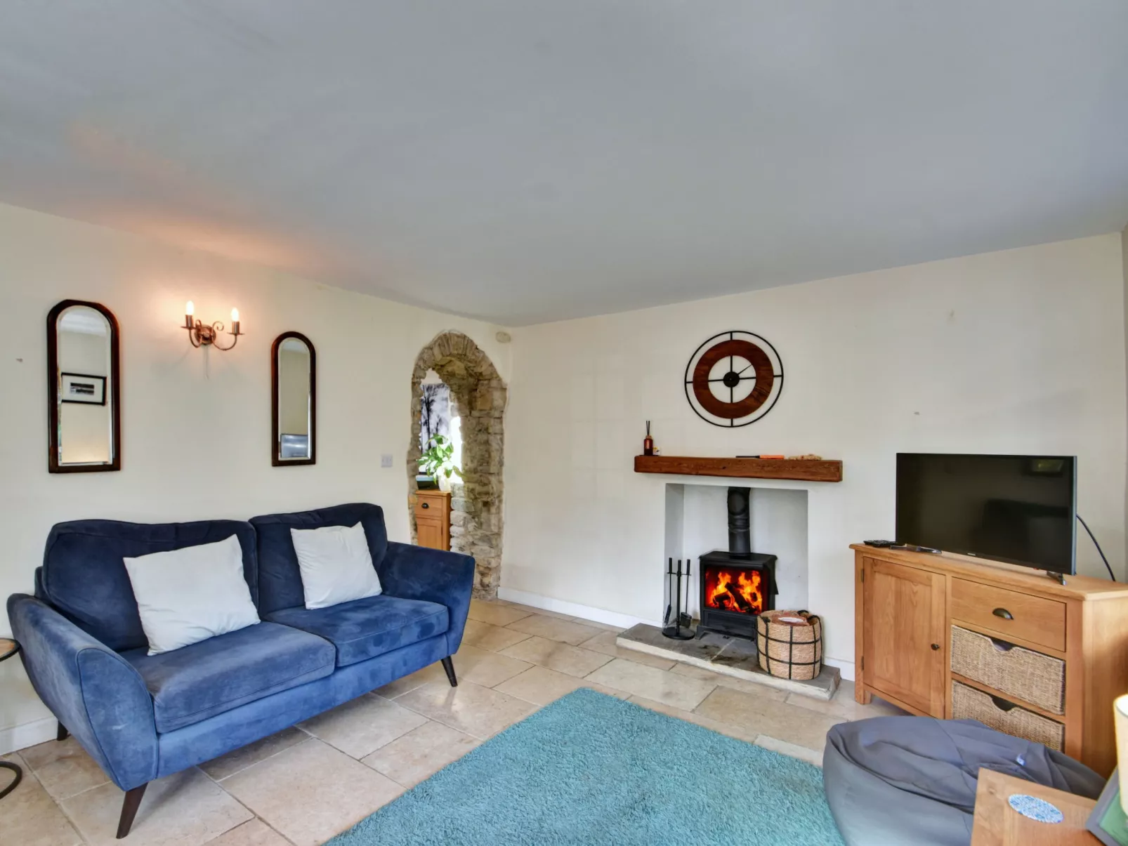 Stable Cottage-Binnen