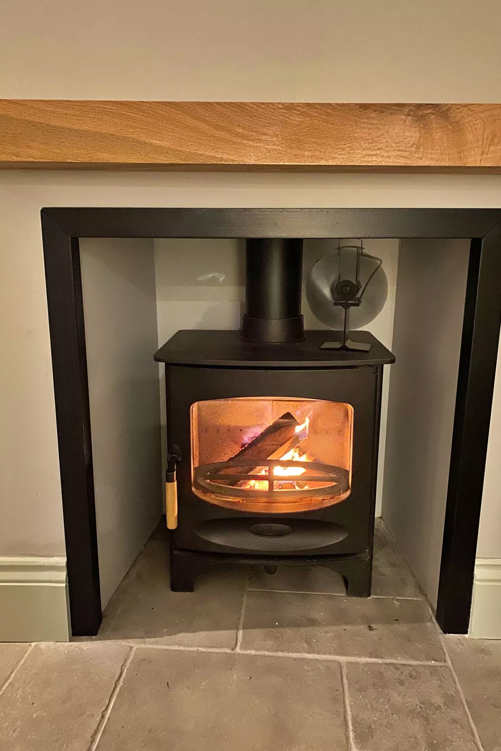 Potters Cottage-Binnen