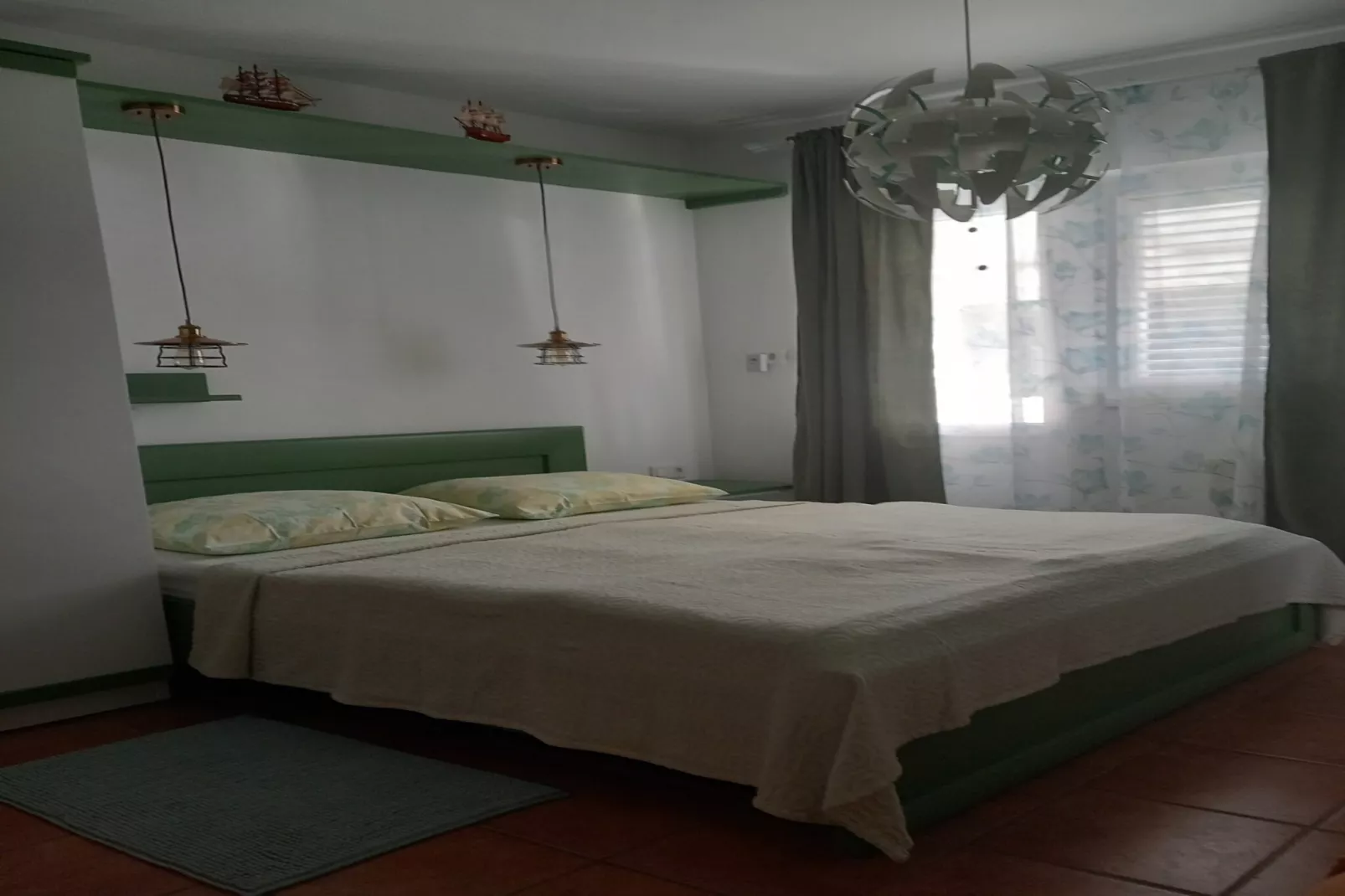 Guest House Green Corner Supetarska Draga - Triple Room with Terrace and Sea View-Binnen