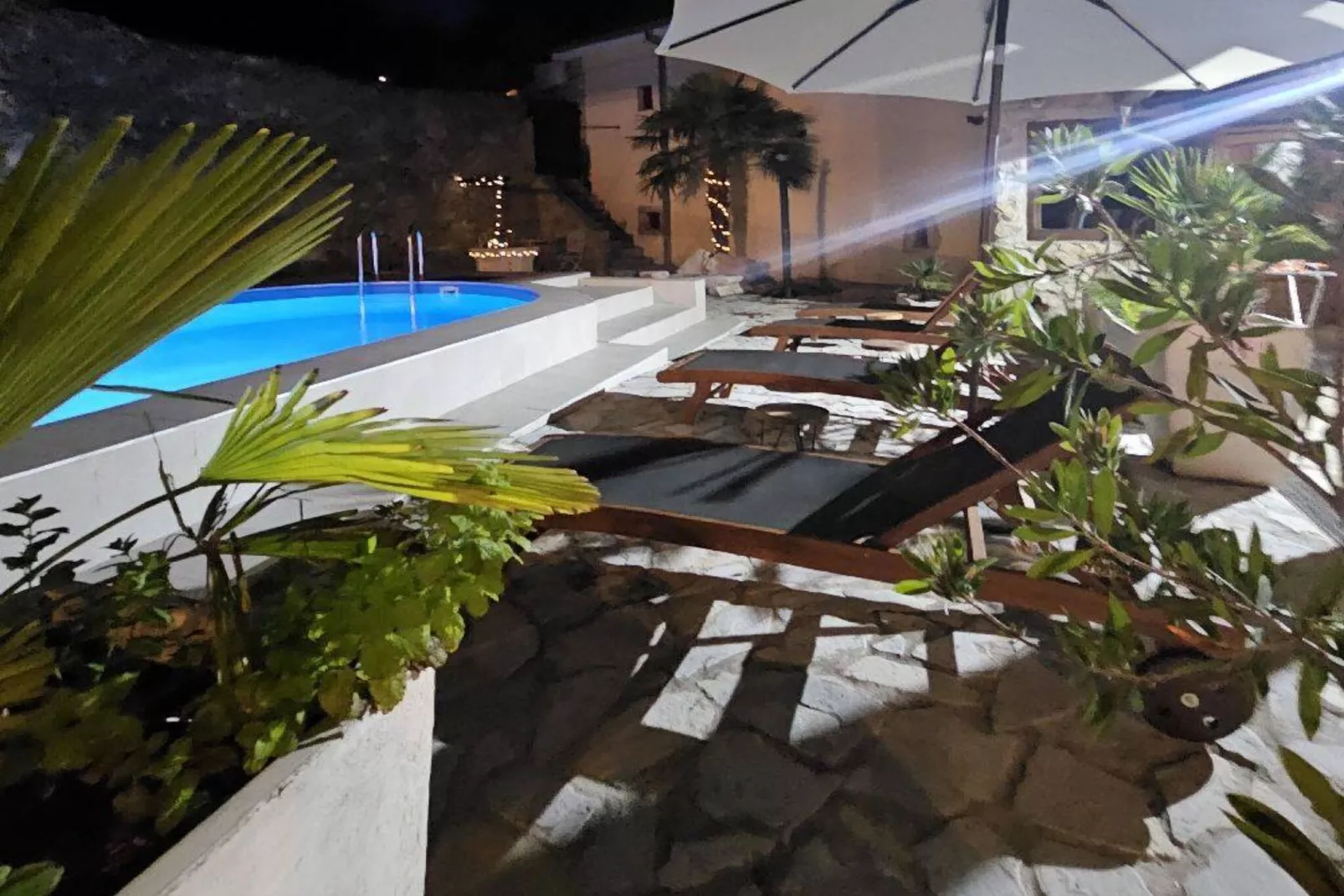 Lisko Vacation House -  Five Bedroom Holiday Home with Private Pool-Zwembad