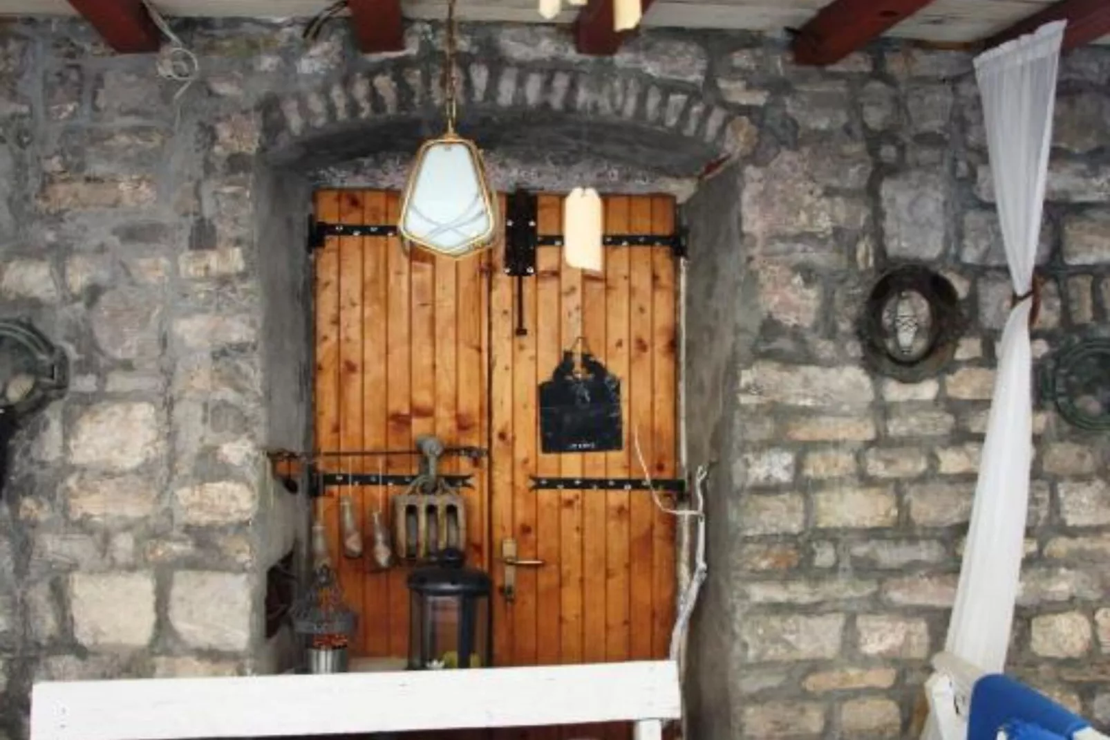 Quaint & Affordable Stay in Budva Traditional Stone House - Family Room 2-Buitenlucht