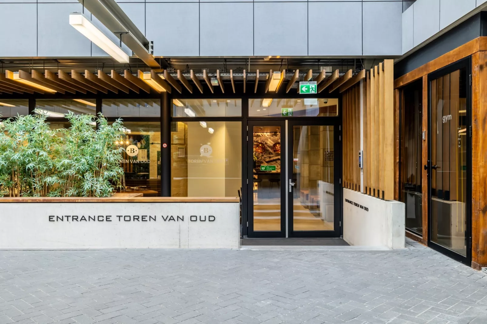 Toren van Oud 4-Faciliteiten