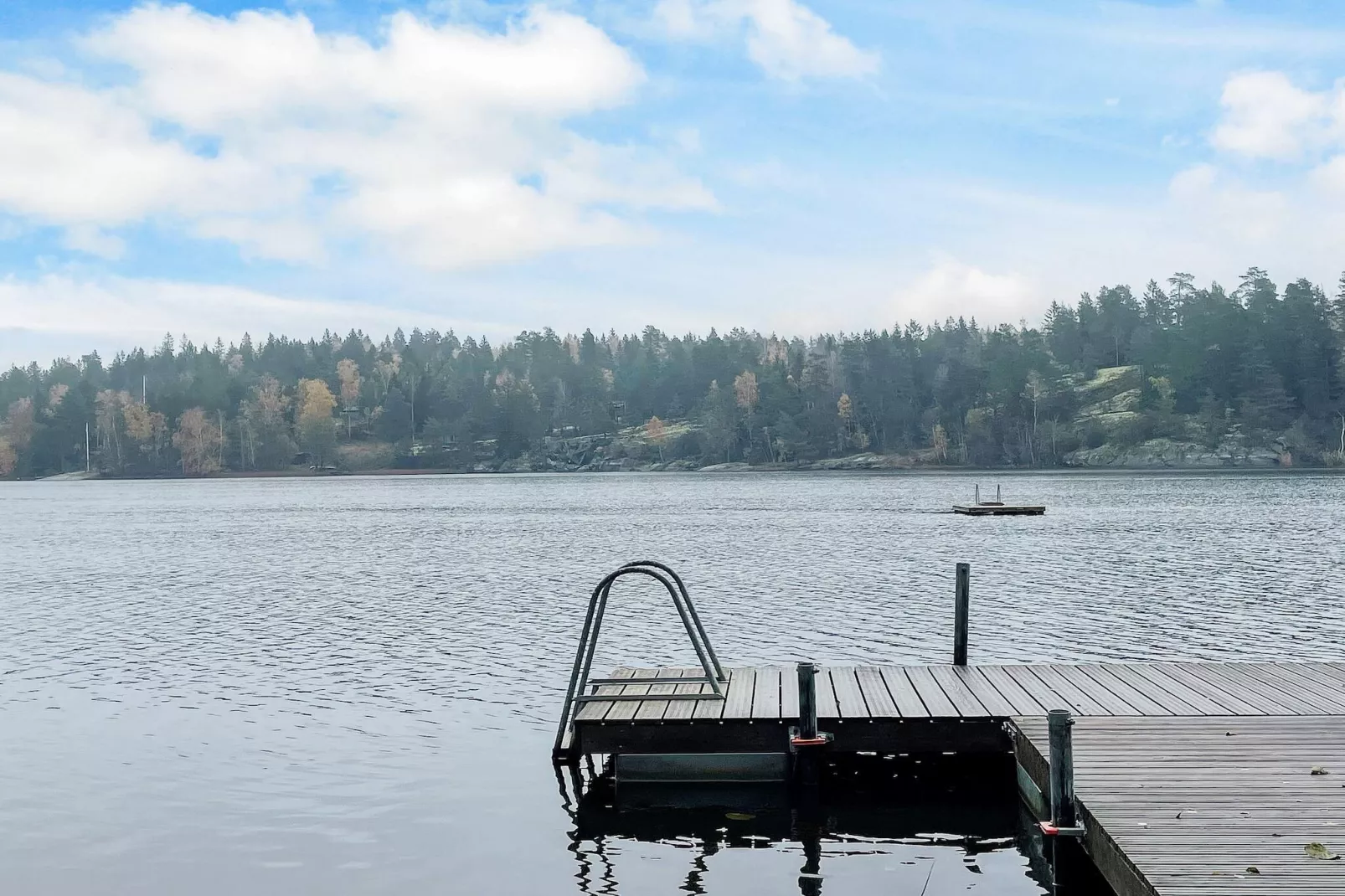 Gezellig toevluchtsoord in het bos met bubbelbad-Niet-getagd