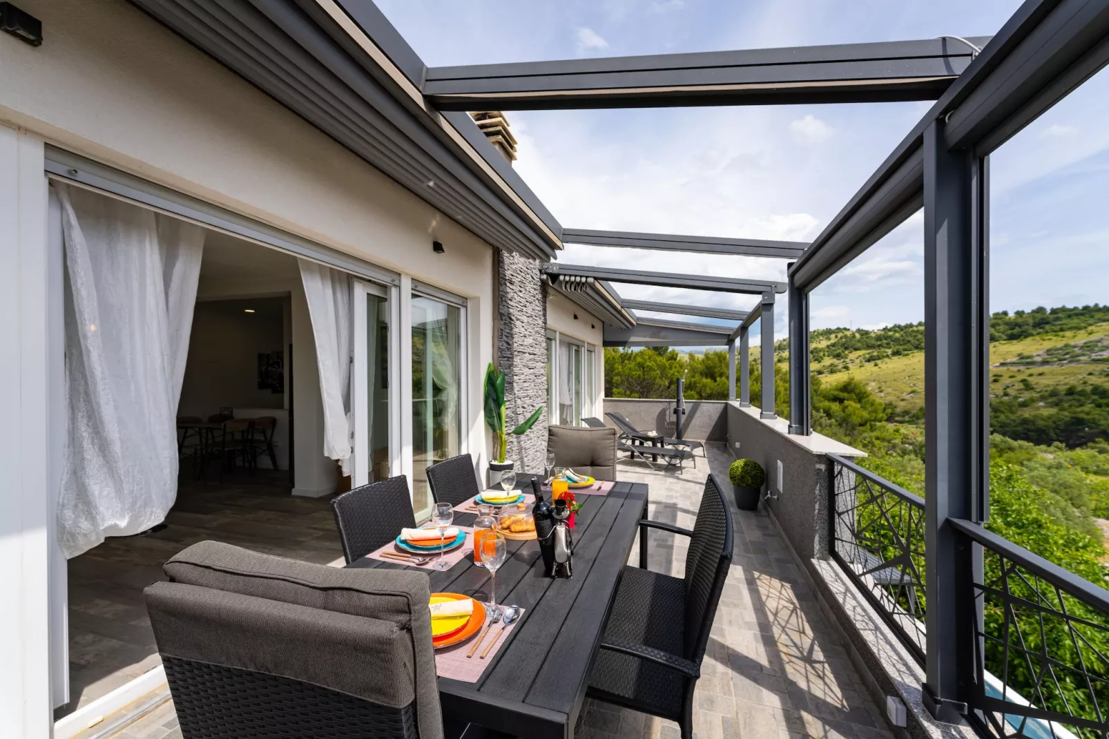 Sea view penthouse Nikita-Terrasbalkon