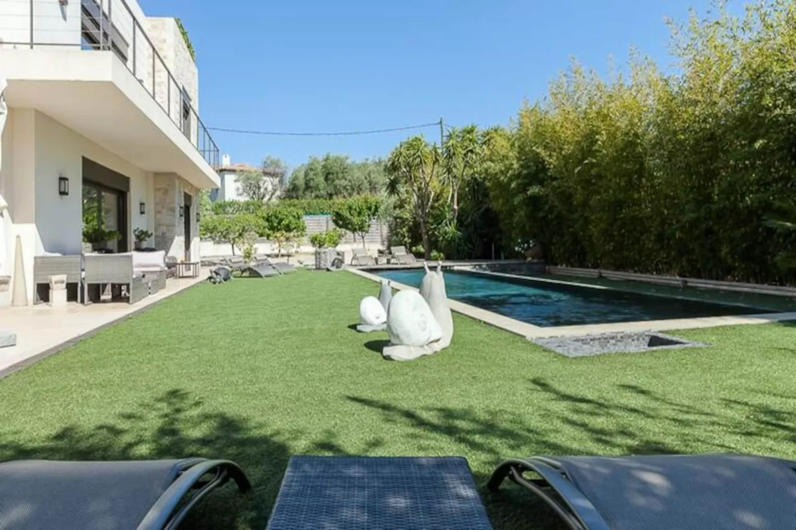 Résidence Villa En Domaine Priv&eacute; Avec Piscine Chauff&eacute;e-Niet-getagd