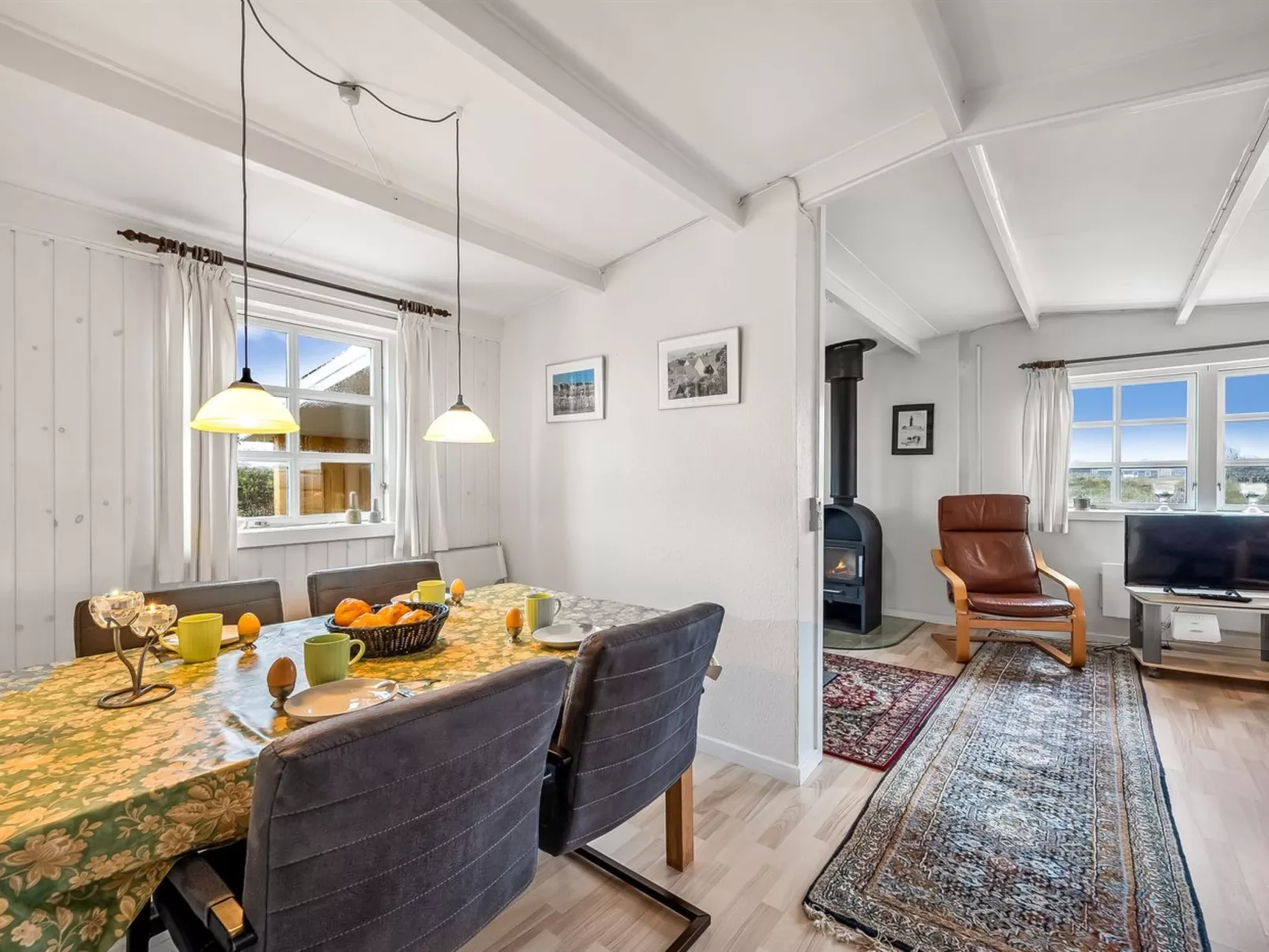 "Luiza" - 300m from the sea-Binnen