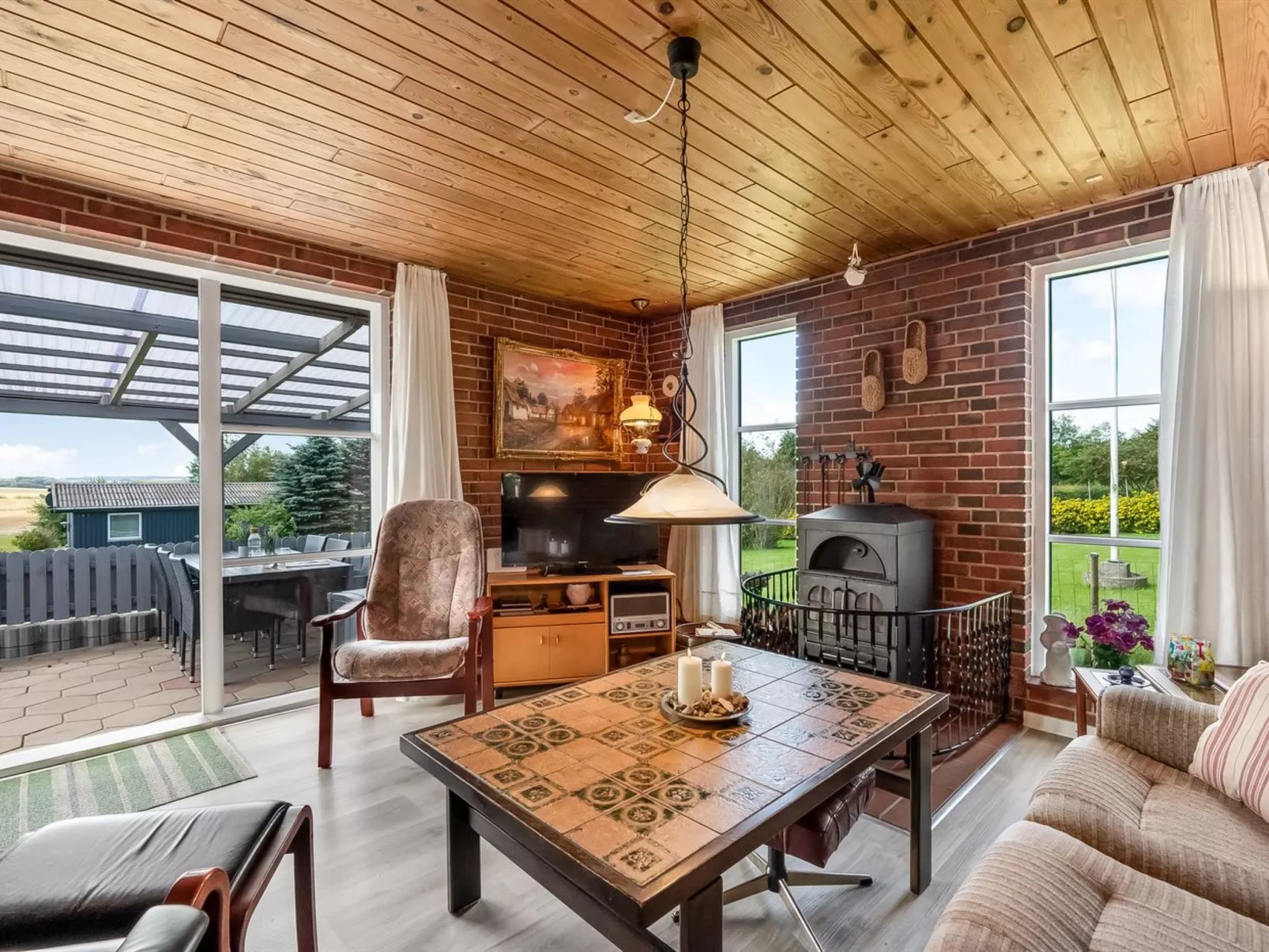 "Tuki" - 700m to the fjord-Binnen