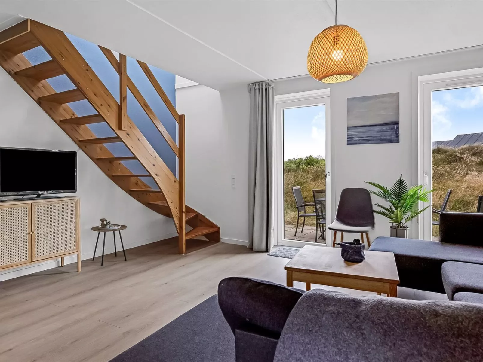 "Reija" - 2.3km from the sea - Binnen