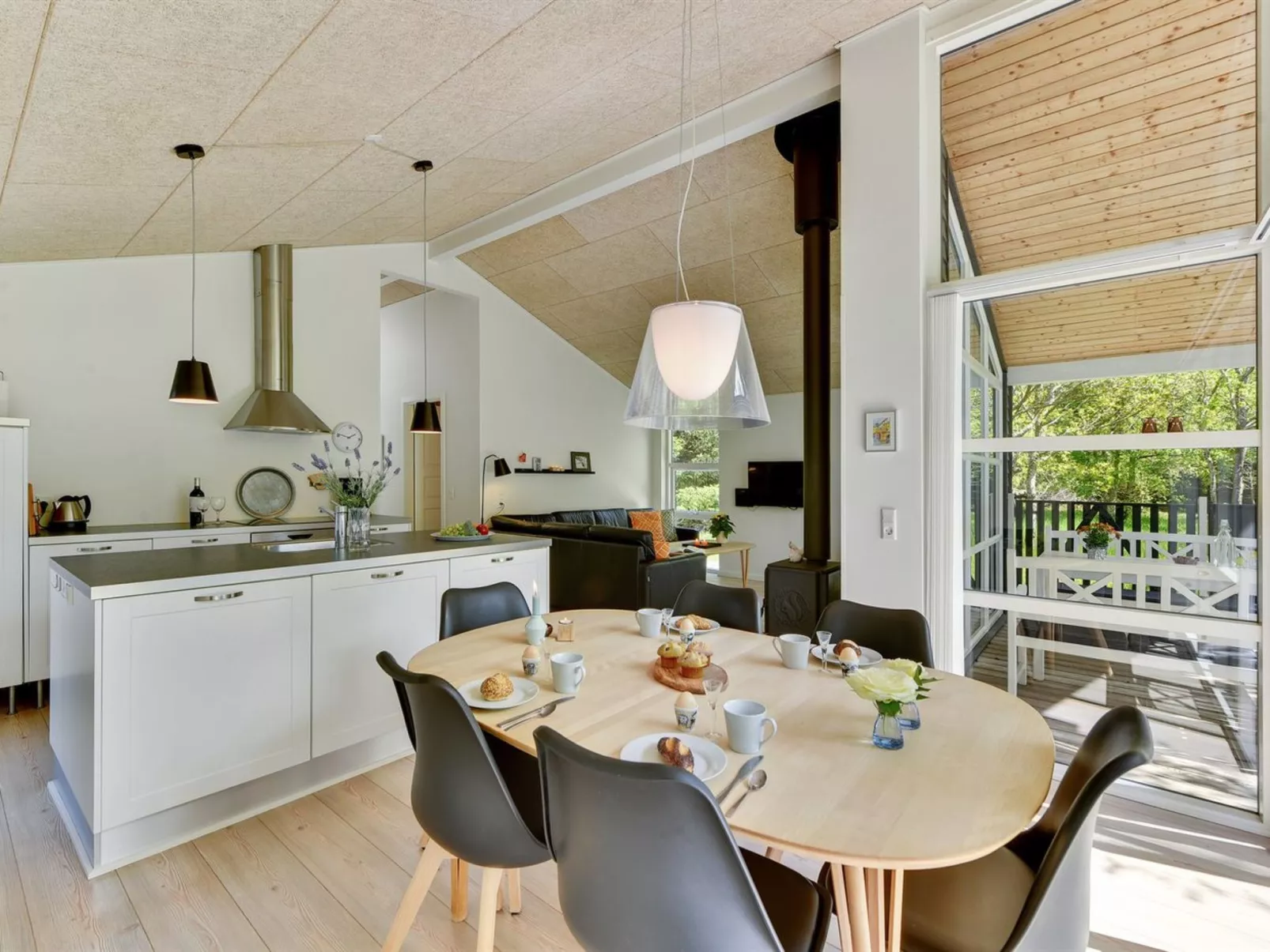 "Elena" - 800m to the fjord-Binnen