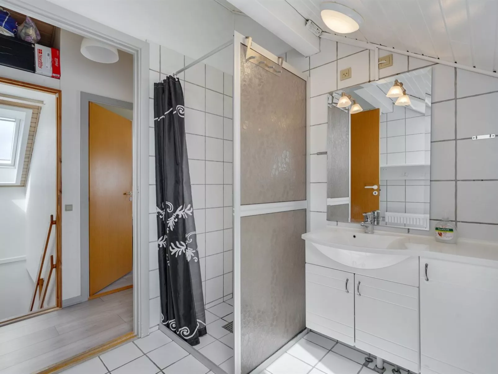 "Mariam" - 2.3km from the sea-Binnen