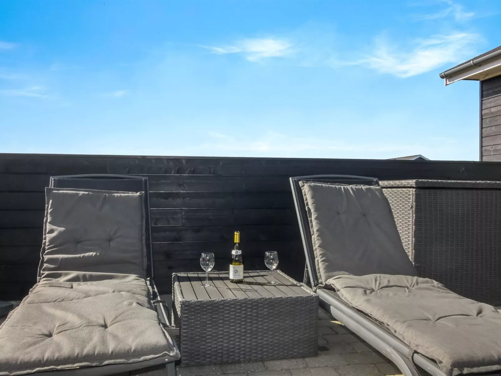 "Edgar" - 1.5km from the sea-Buiten