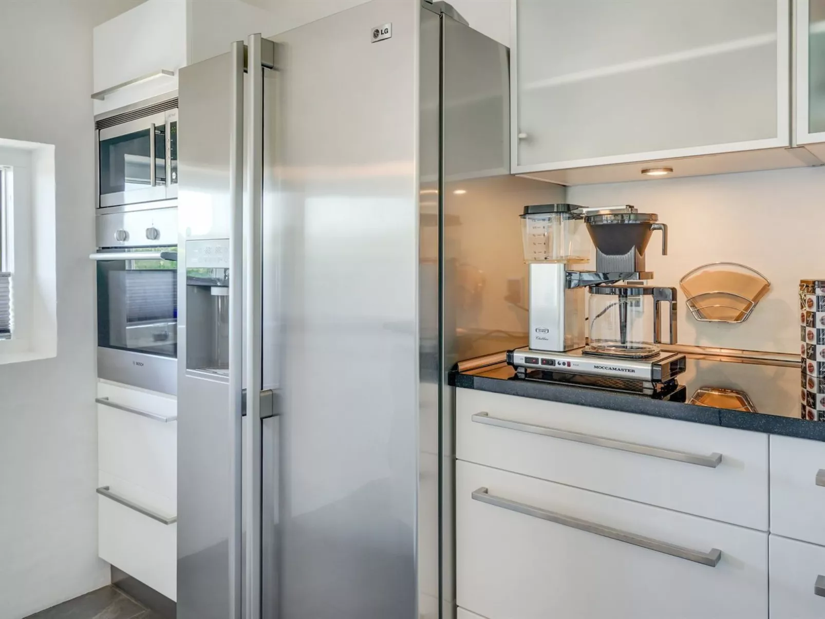 "Hans" - 700m from the sea-Binnen