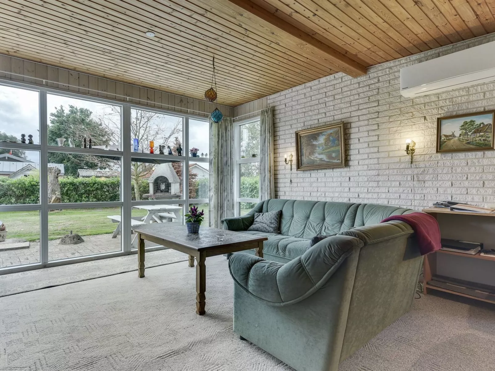 "Heralde" - 250m from the sea-Binnen