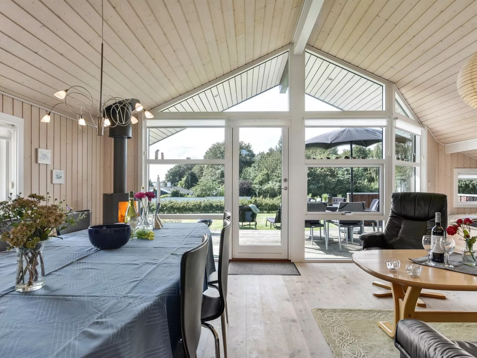 "Rathi" - 250m from the sea-Binnen