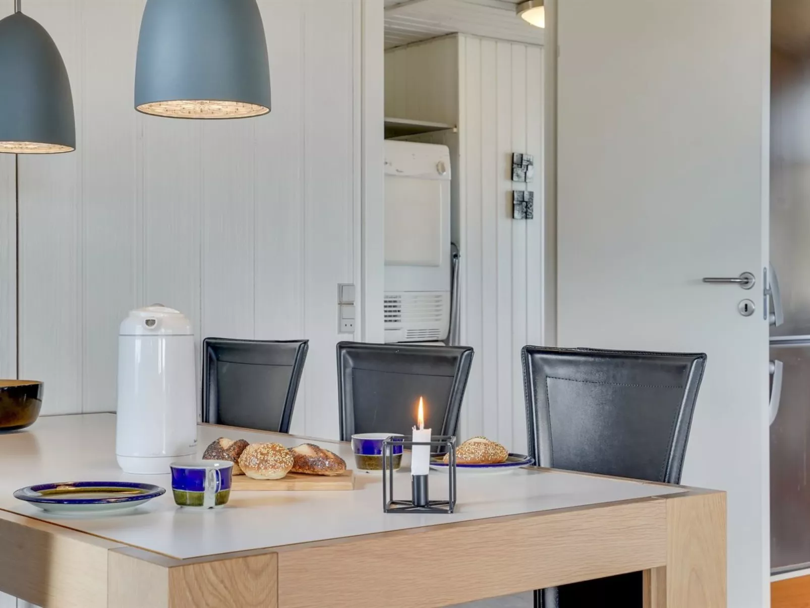 "Anetta" - 200m from the sea-Binnen