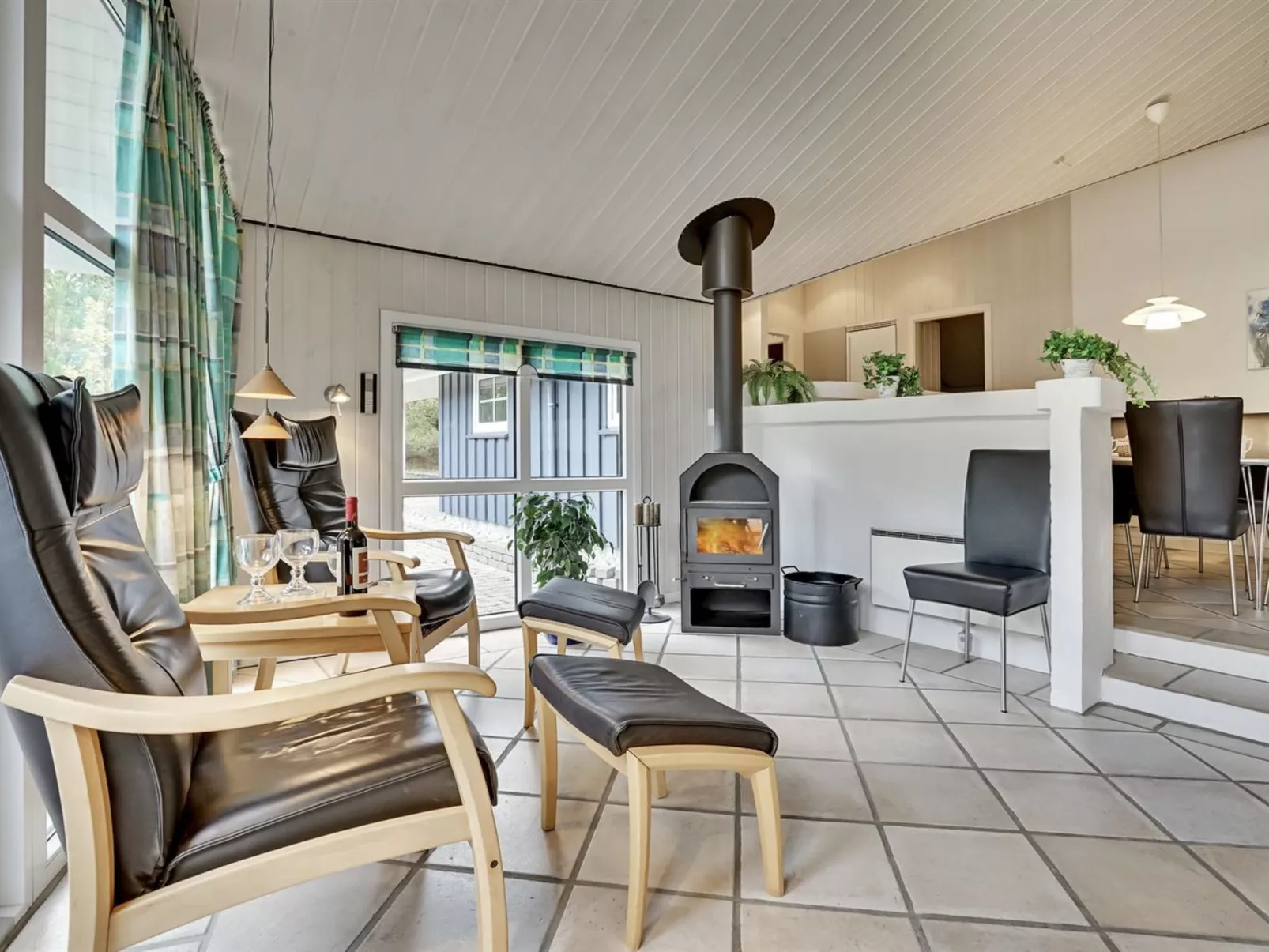 "Guththorm" - 600m from the sea-Binnen