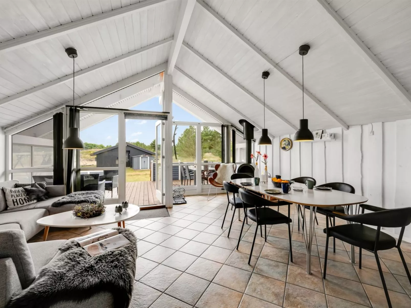 "Cyrill" - 250m to the fjord-Binnen