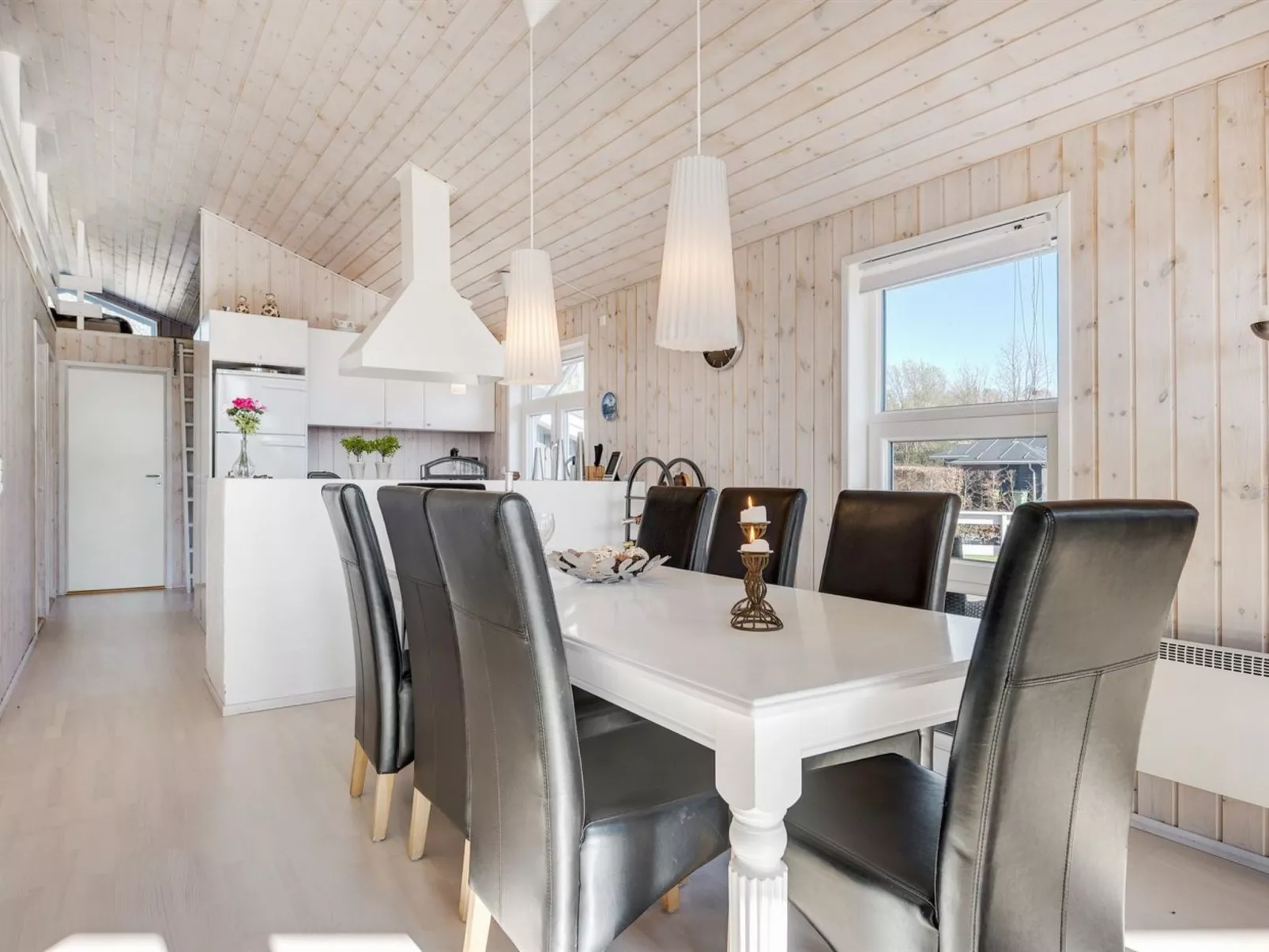 "Enja" - 150m from the sea-Binnen