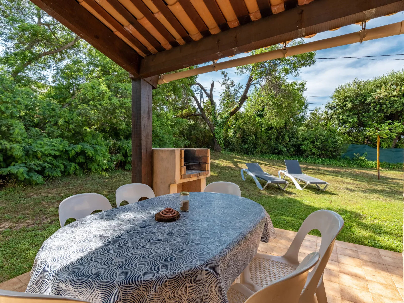 La Pinède, bungalow 6 pers.-Buiten