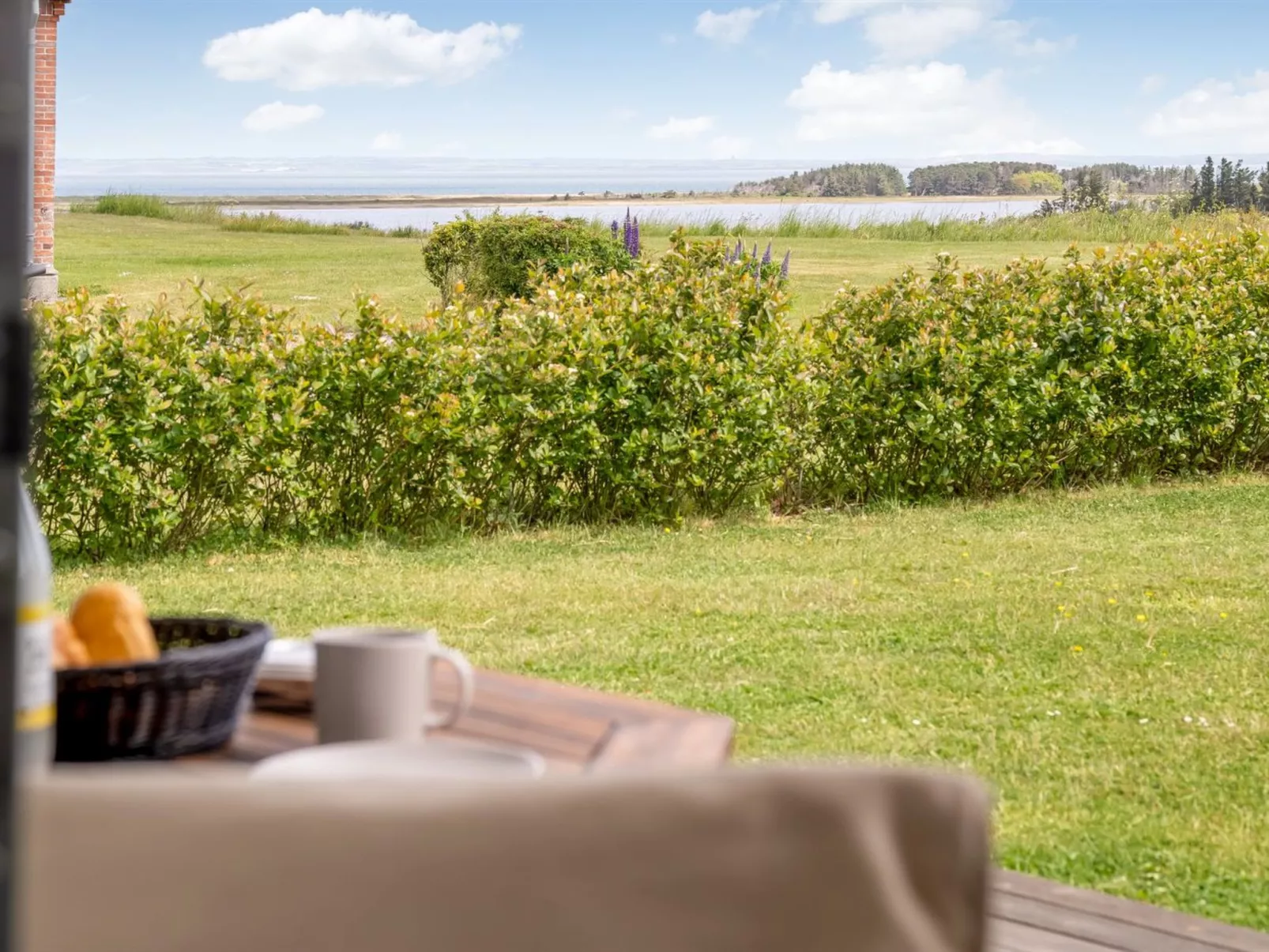 "Tanna" - 330m to the fjord-Buiten