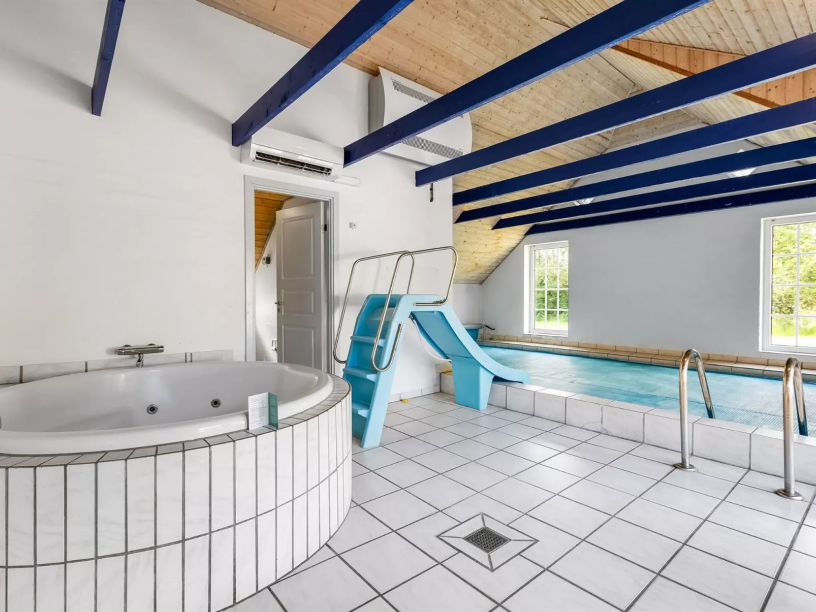 "Marilisa" - 700m to the fjord-Buiten