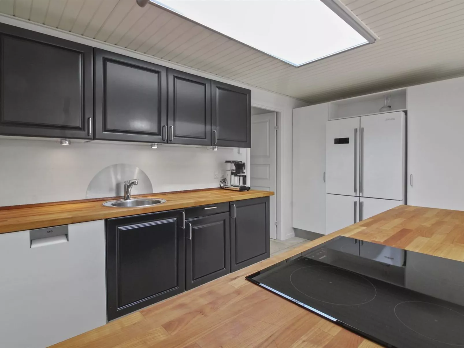 "Vieno" - 2.6km from the sea-Binnen