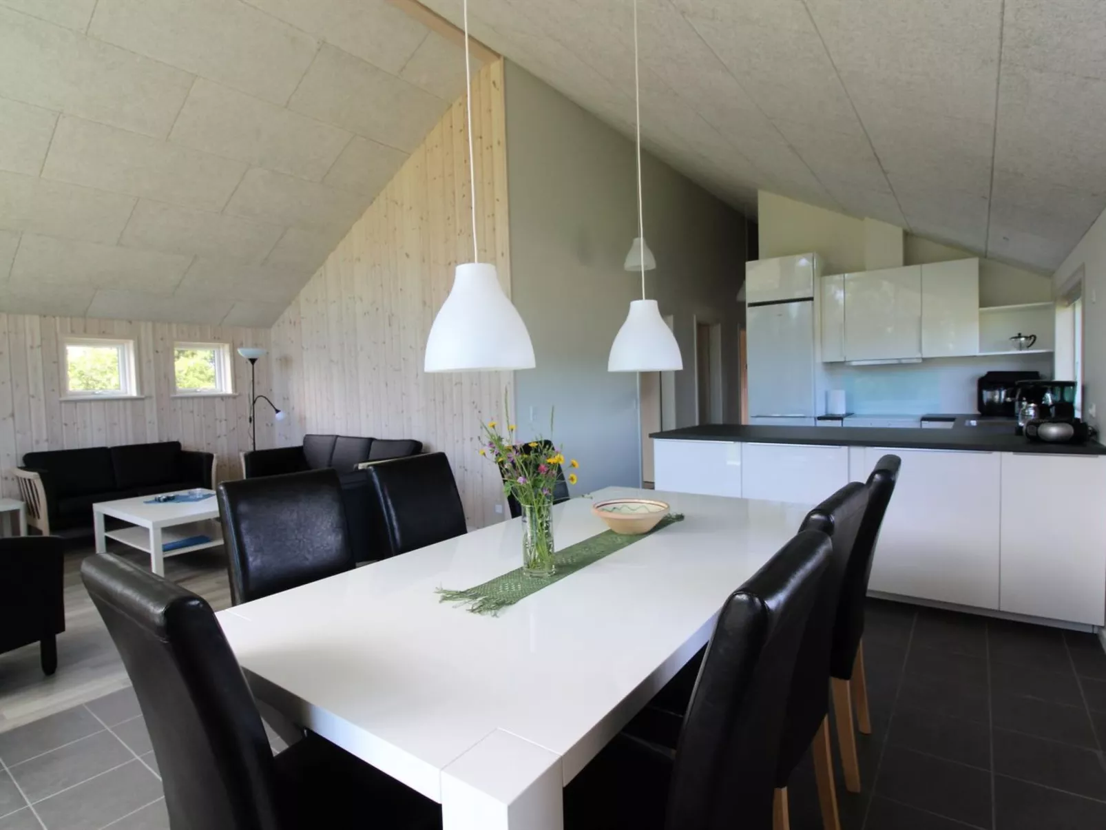 "Ethel" - 1.5km to the fjord-Binnen