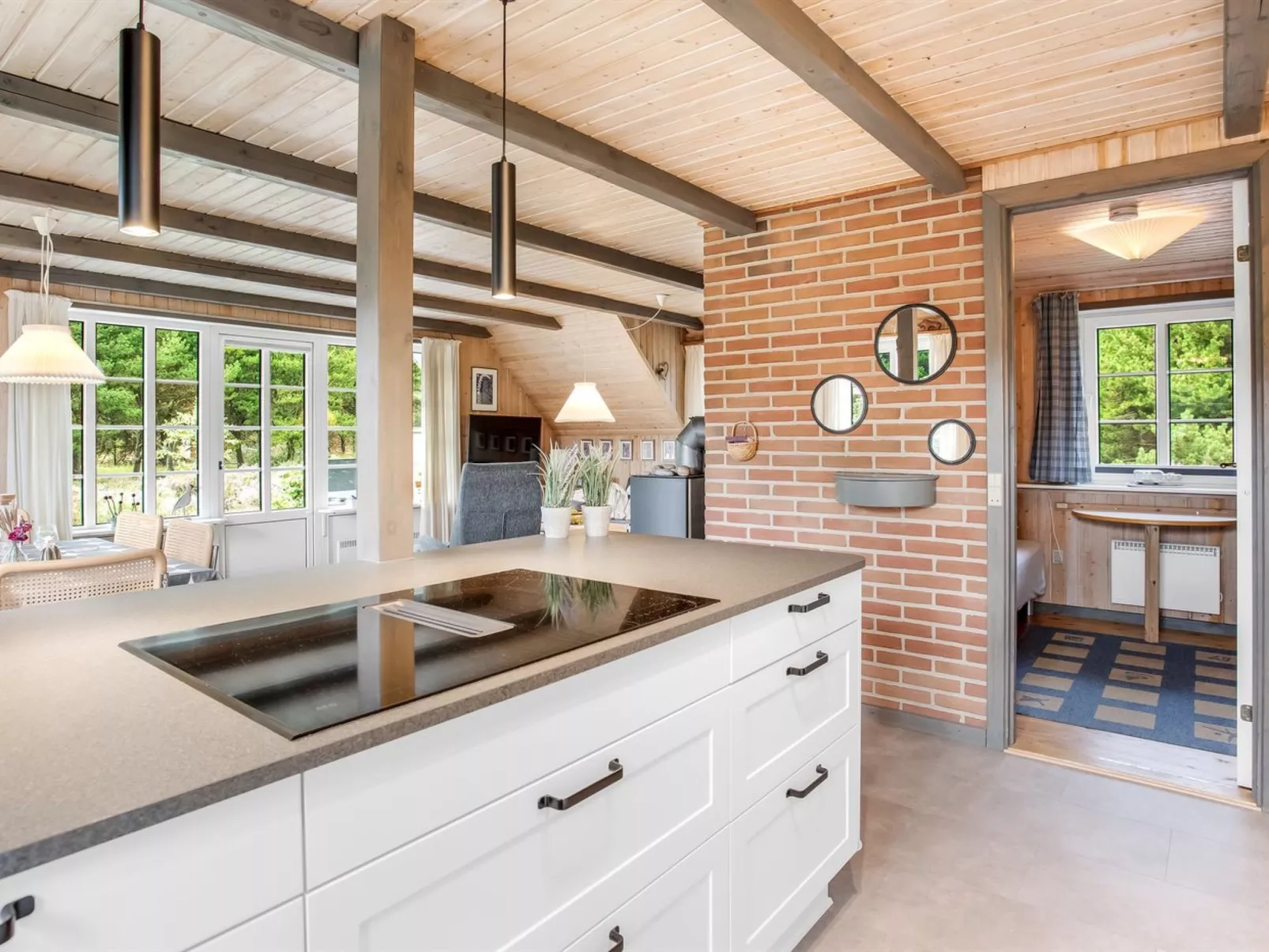 "Hakun" - 4km from the sea-Binnen