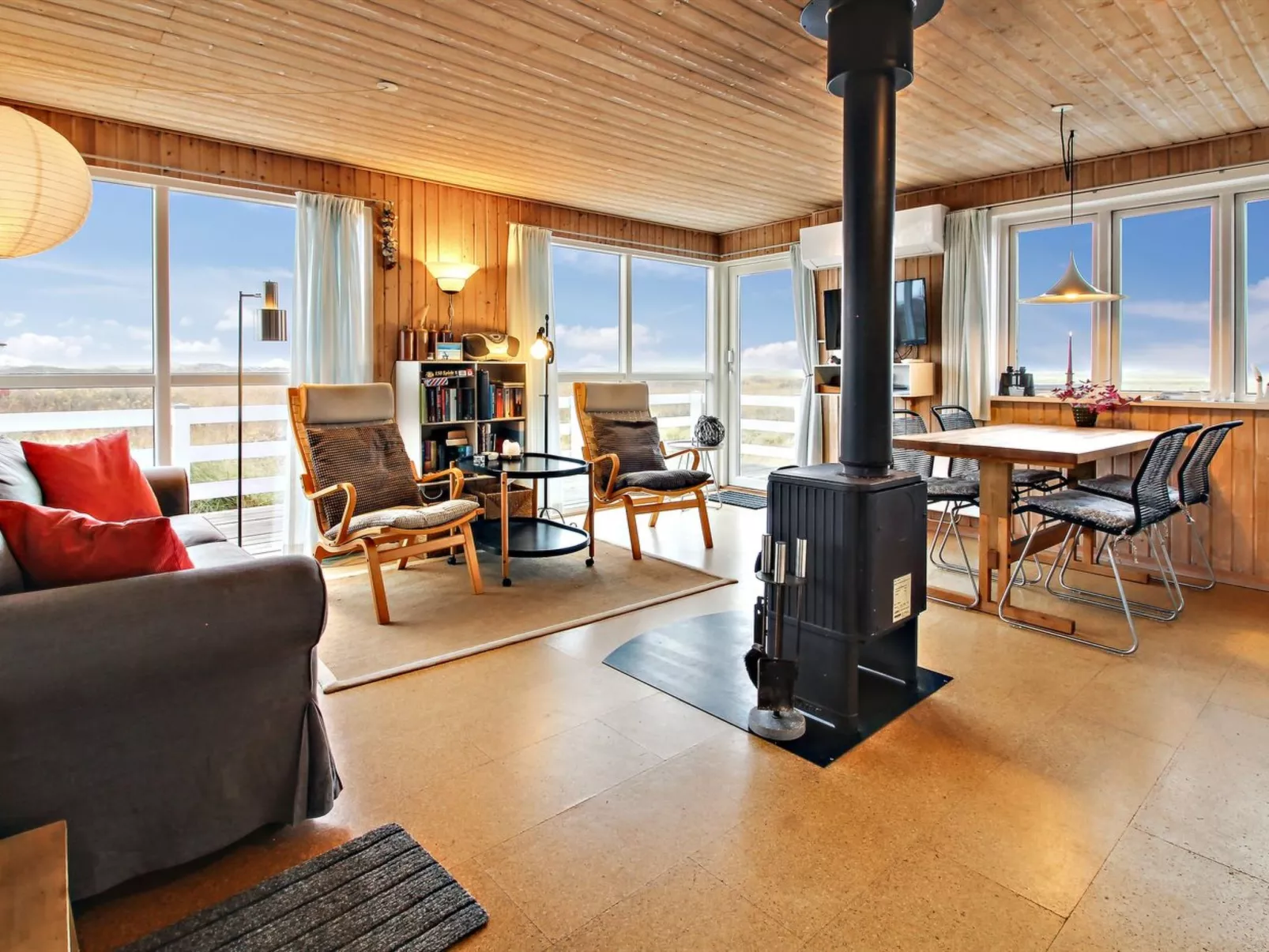 "Blomma" - 350m from the sea-Binnen