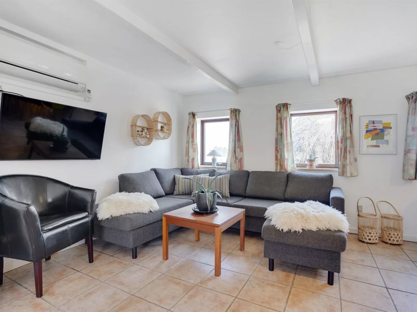 "Malene" - 700m to the fjord-Binnen