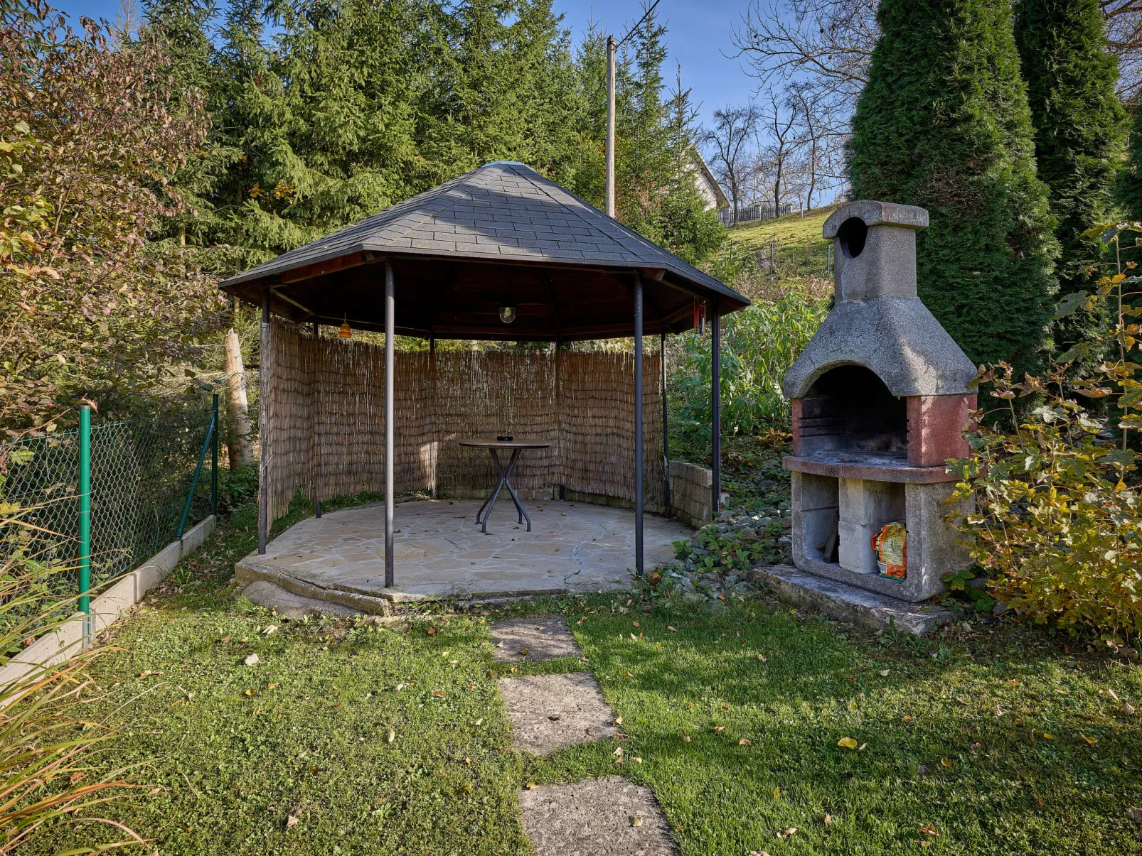 Leisure Lounge & Pool-Buiten